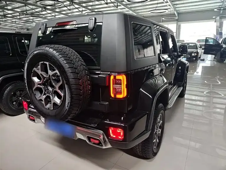 BAIC BJ40 PLUS 2.3 T Auto 4 WD Flagship CN-VI