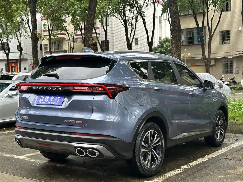 Jetour X70 PLUS 捷途X70 PLUS 2021款 1.5 T 手动林 5座