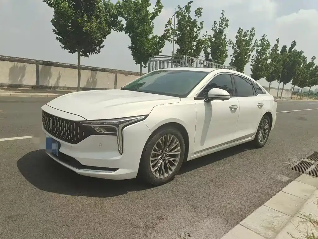 Besturn B70 3 rd Gen 1.5 T Auto Pleasure