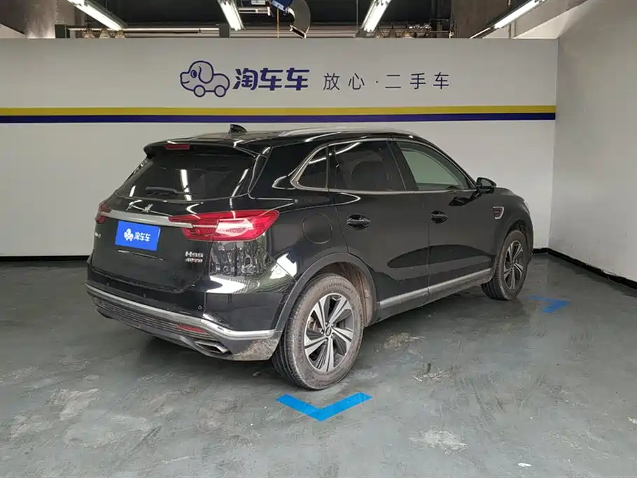 Hongqi HS5 2.0 T Connected Flagship Enjoyment