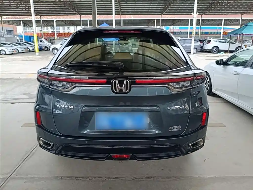 Honda UR-V 370 TURBO 2 WD Graceful