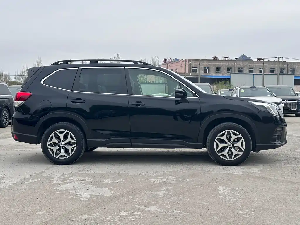 Forester 2.0 i AWD Luxury EyeSight