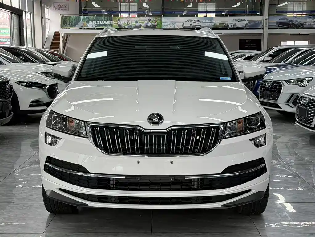 Karoq TSI280 Luxury Enjoyment