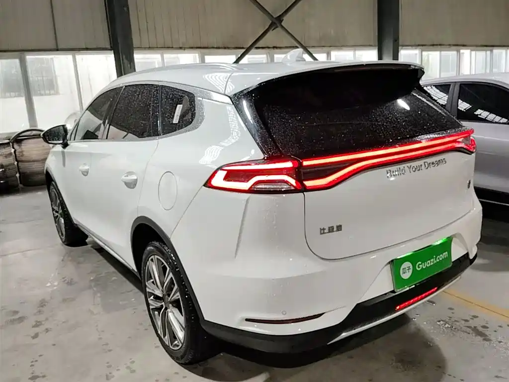 Tang 2.0 T Auto Connected Distinguished 7-seat CN-V