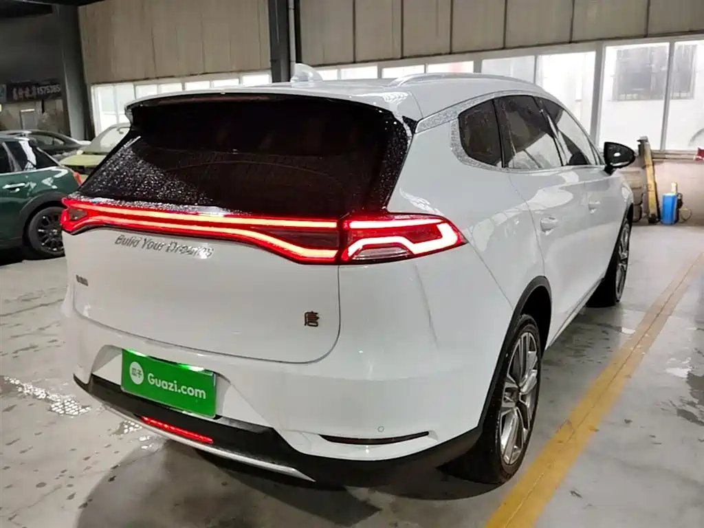 Tang 2.0 T Auto Connected Distinguished 7-seat CN-V