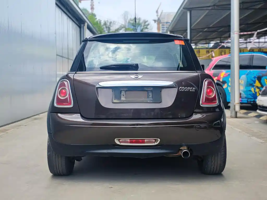 MINI CLUBMAN 1.6 L ONE