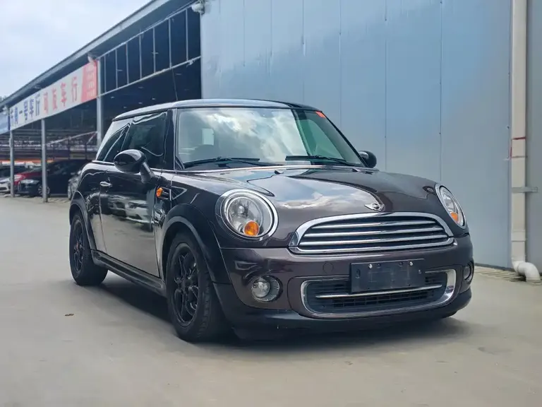 MINI CLUBMAN 1.6 L ONE