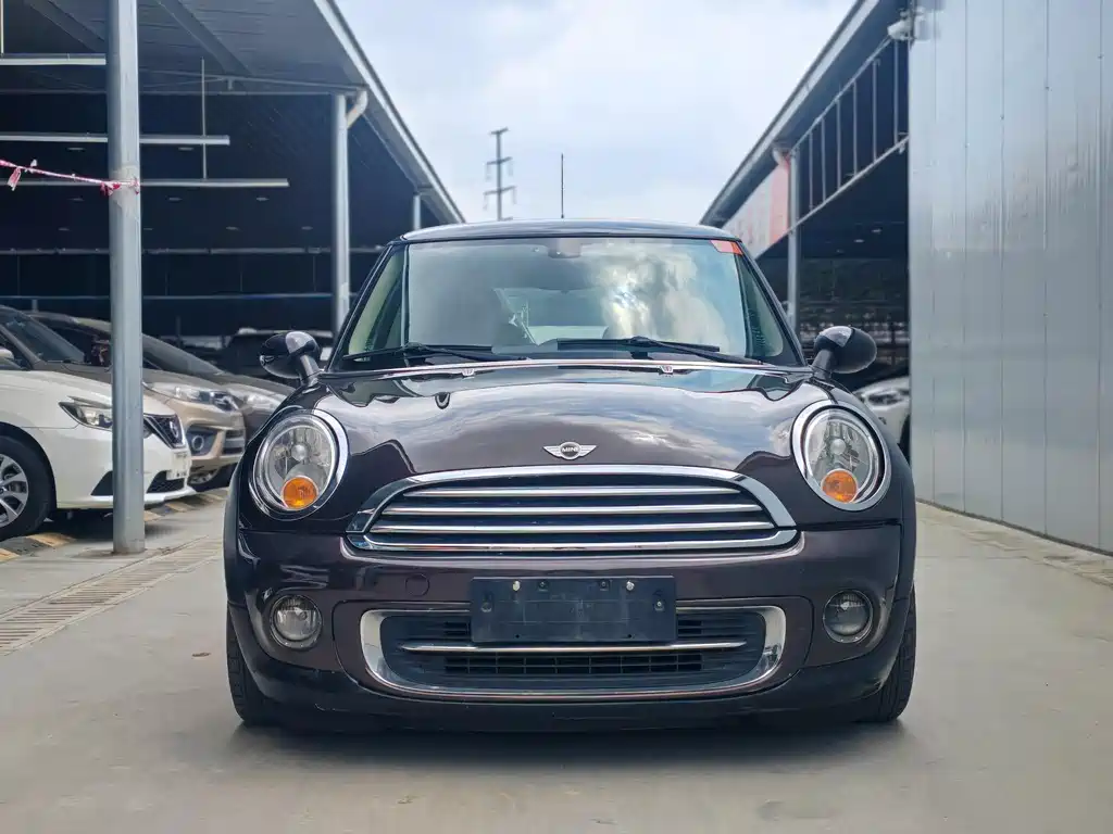 MINI CLUBMAN 1.6 L ONE