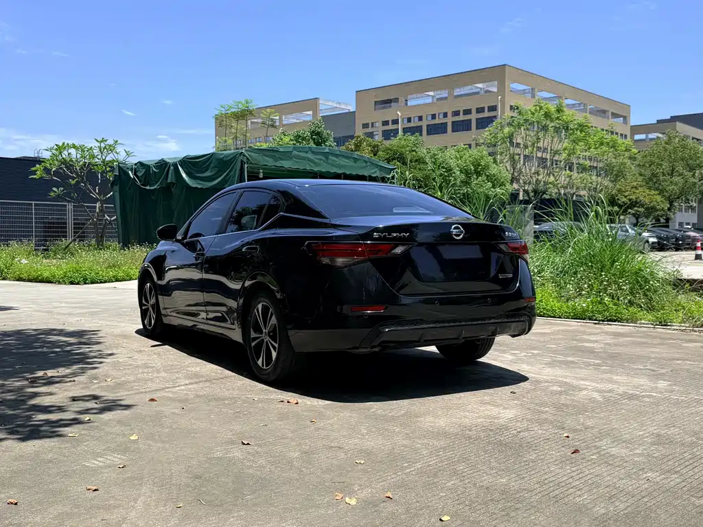 Sylphy 1.6 L XL CVT Joy