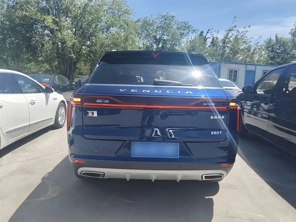 Venucia Star 260 T Auto 48 V Mild Hybrid Turbo Star Shine