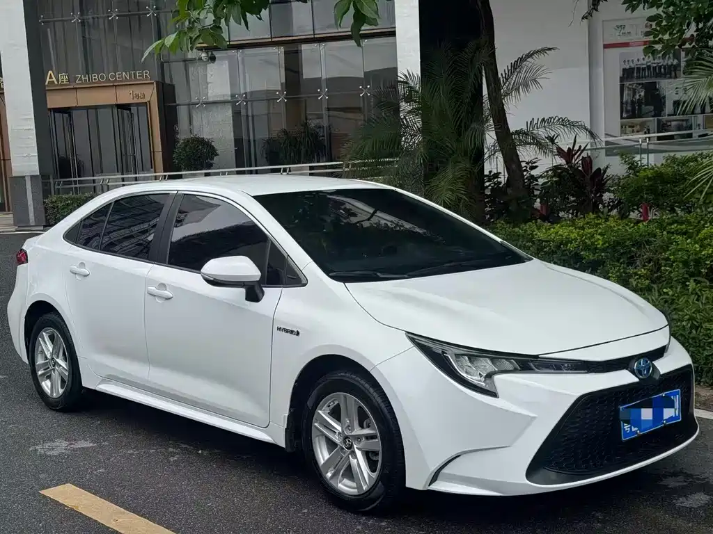 Levin Dual Engine 1.8 H E-CVT Progressive