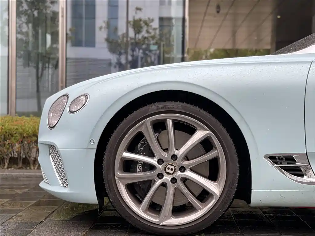 Continental GT 6.0 T GT W12 Convertible
