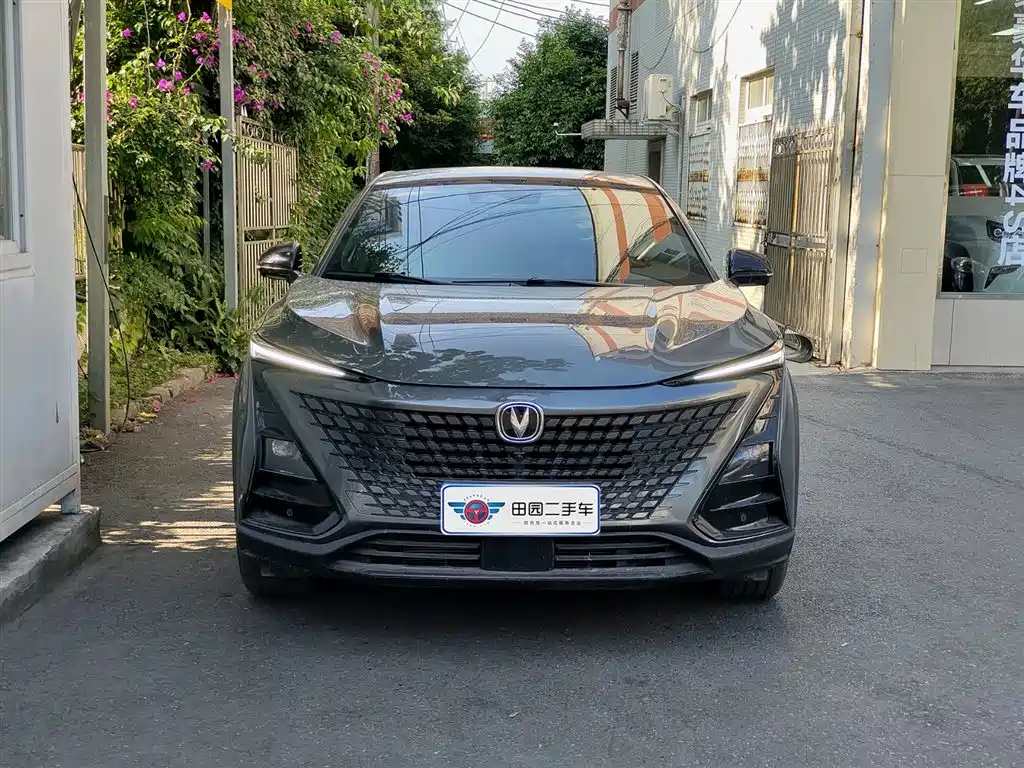 Changan UNI-T 2.0 T Distinguished