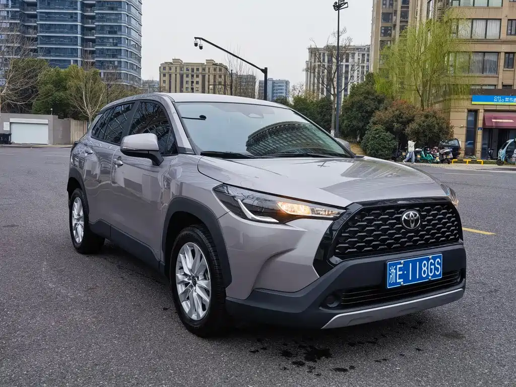 Corolla Cross 2.0 L Pioneer