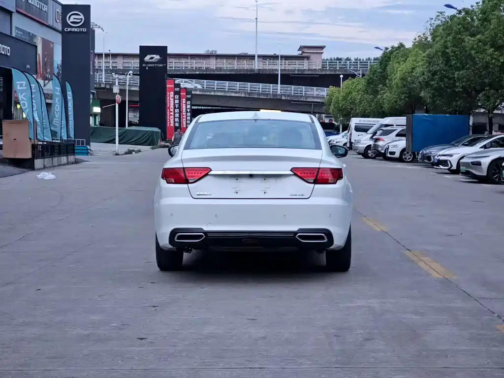 Emgrand GL 1.4 T CVT Elite Smart Enjoyment