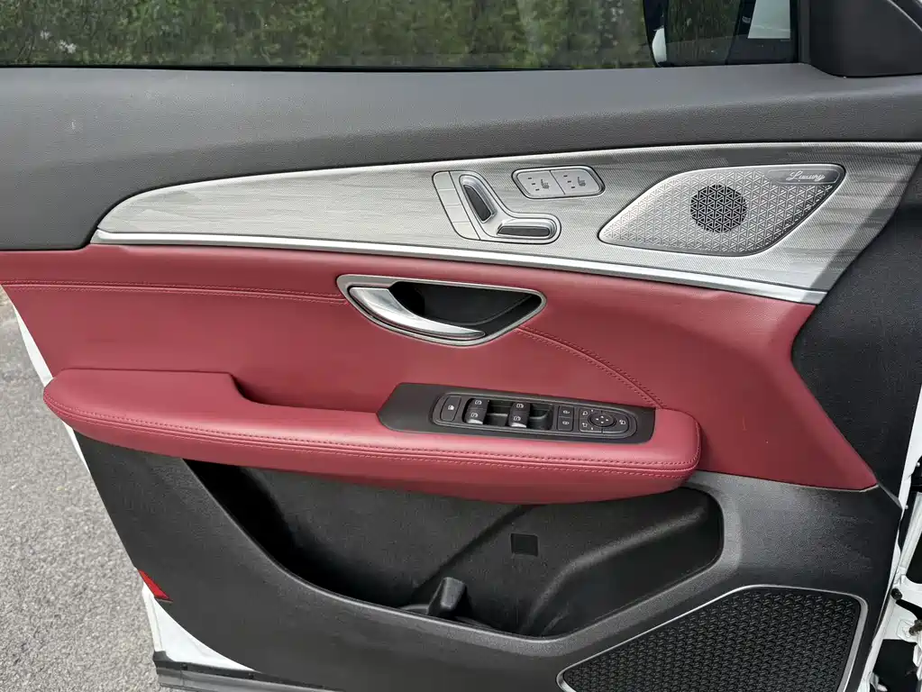 Jetour X70 PLUS 1.5 T DCT Brave PLUS 7-seat