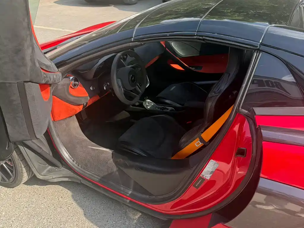 McLaren 600 LT 3.8 T Spider
