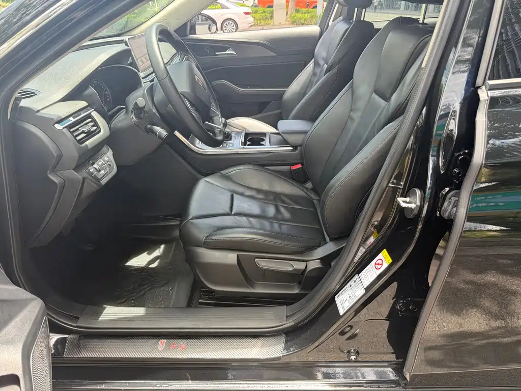 Hongqi H5 Classic Facelift 1.5 T DCT Flagship Charm