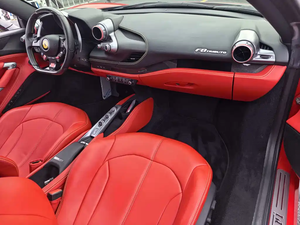 Ferrari F8 Tributo 3.9 T V8