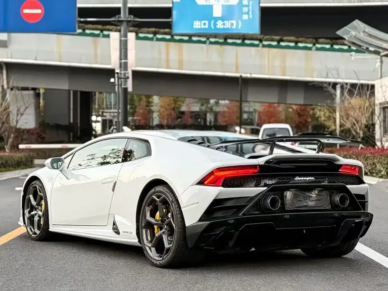 Lamborghini Huracán Huracán EVO RWD