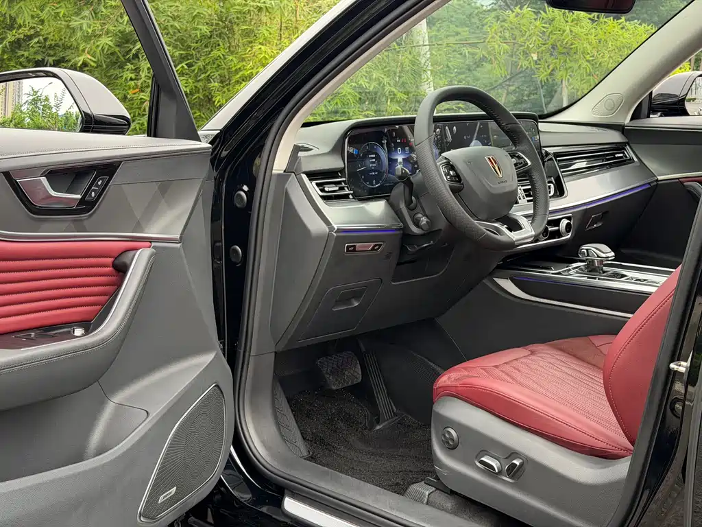 Hongqi HS5 2.0 T Flagship Enjoyment Pro