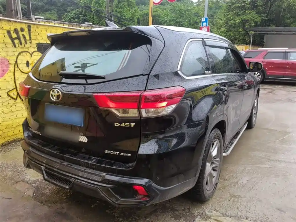 Highlander 2.0 T 4 WD Luxury 7-seat