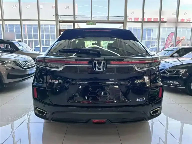 Honda UR-V 240 TURBO 2 WD Joyful