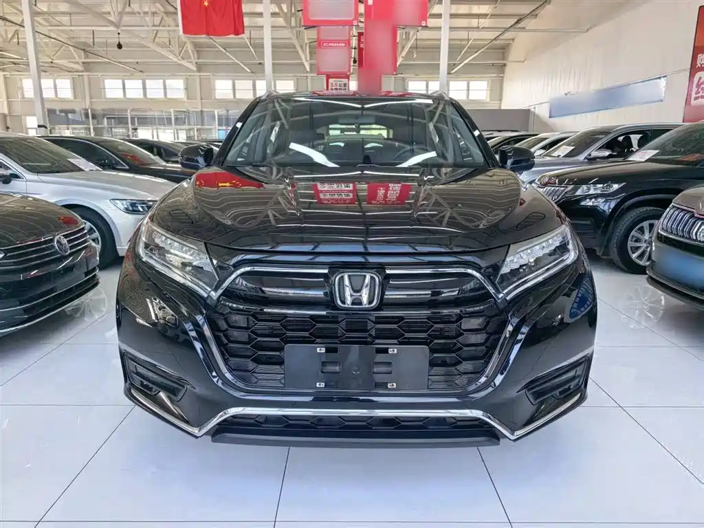 Honda UR-V 240 TURBO 2 WD Joyful