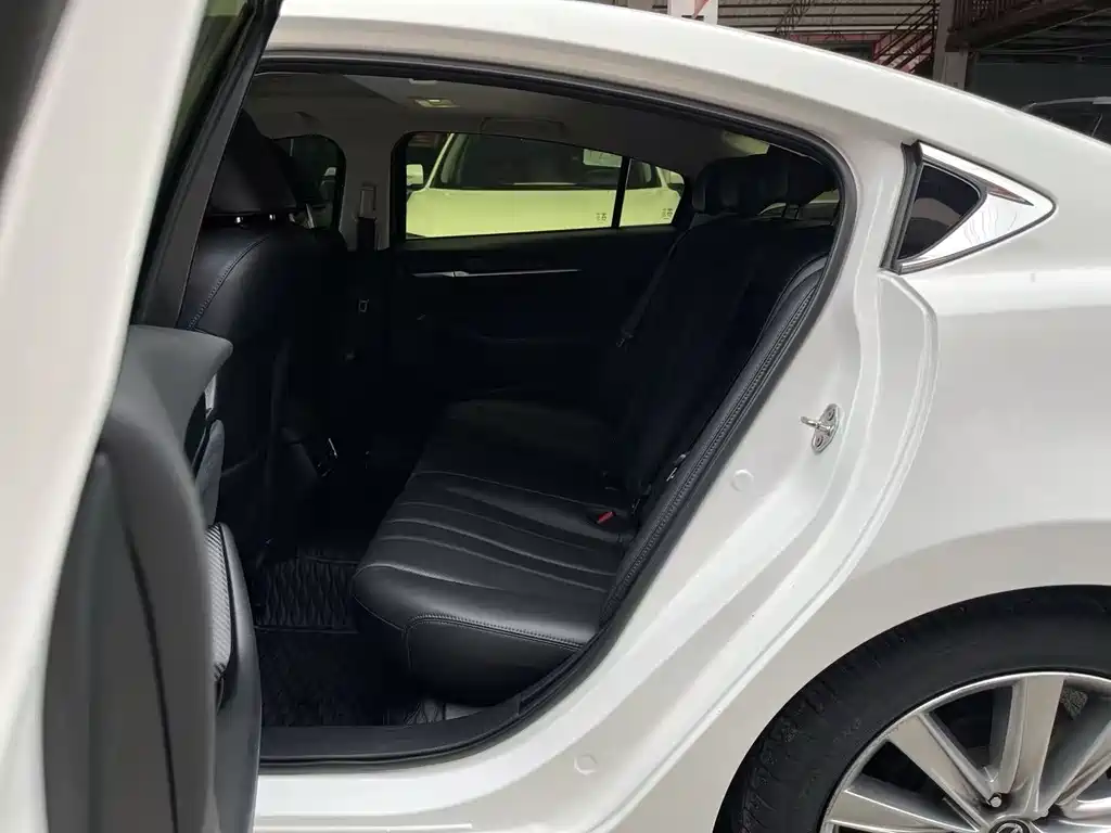 Atenza 2.5 L Blue Sky Sport