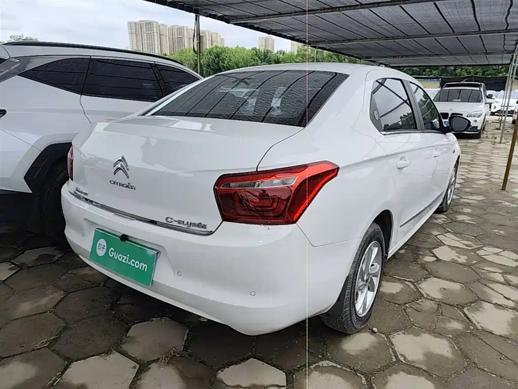 Elysee 爱丽舍 2018款 1.6 L 自动舒适型