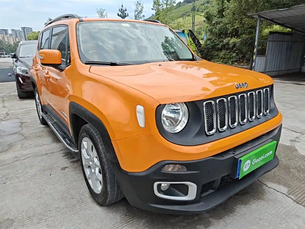 Renegade Connected Large Screen 180 T Auto High Energy