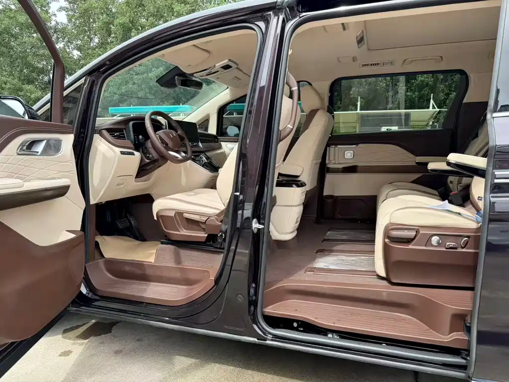 Besturn M9 2.0 T Supreme