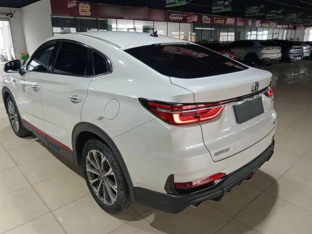 Changan CS85 Coupe 1.5 T DCT Luxury