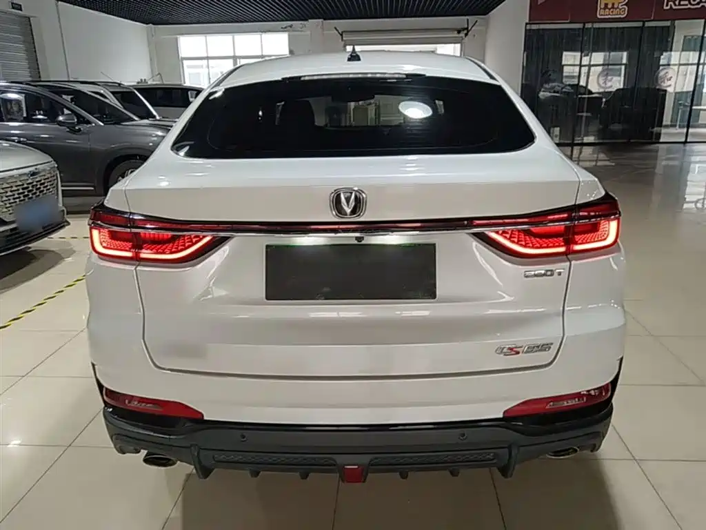 Changan CS85 Coupe 1.5 T DCT Luxury