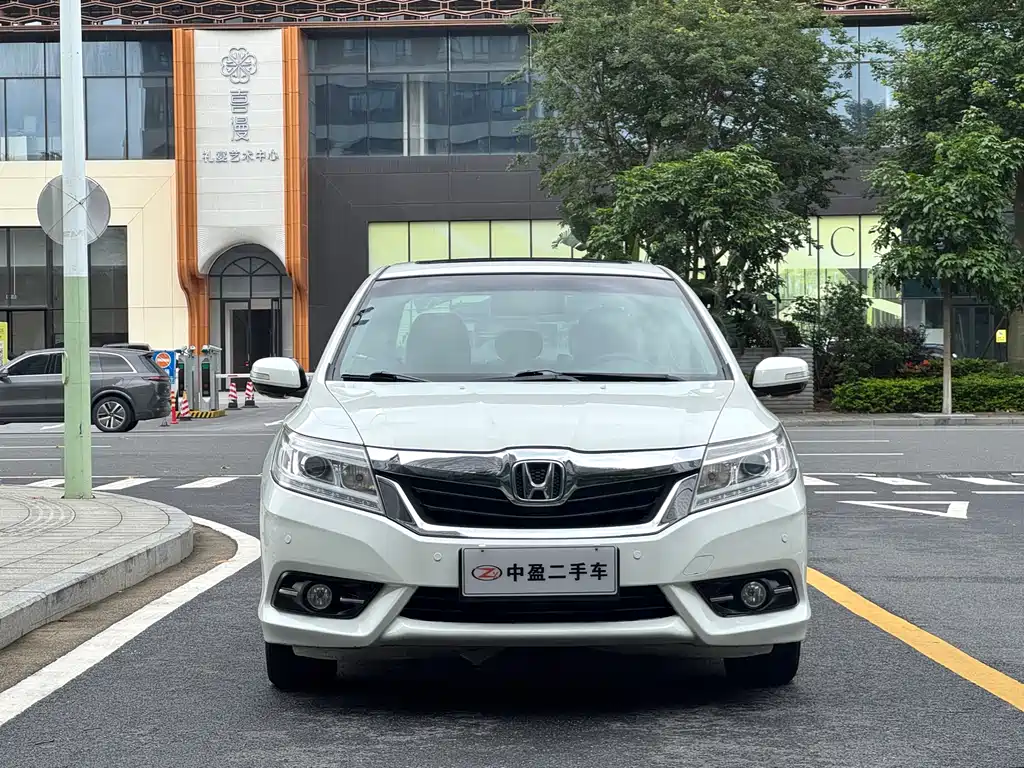 Crider 1.8 L Auto Limited