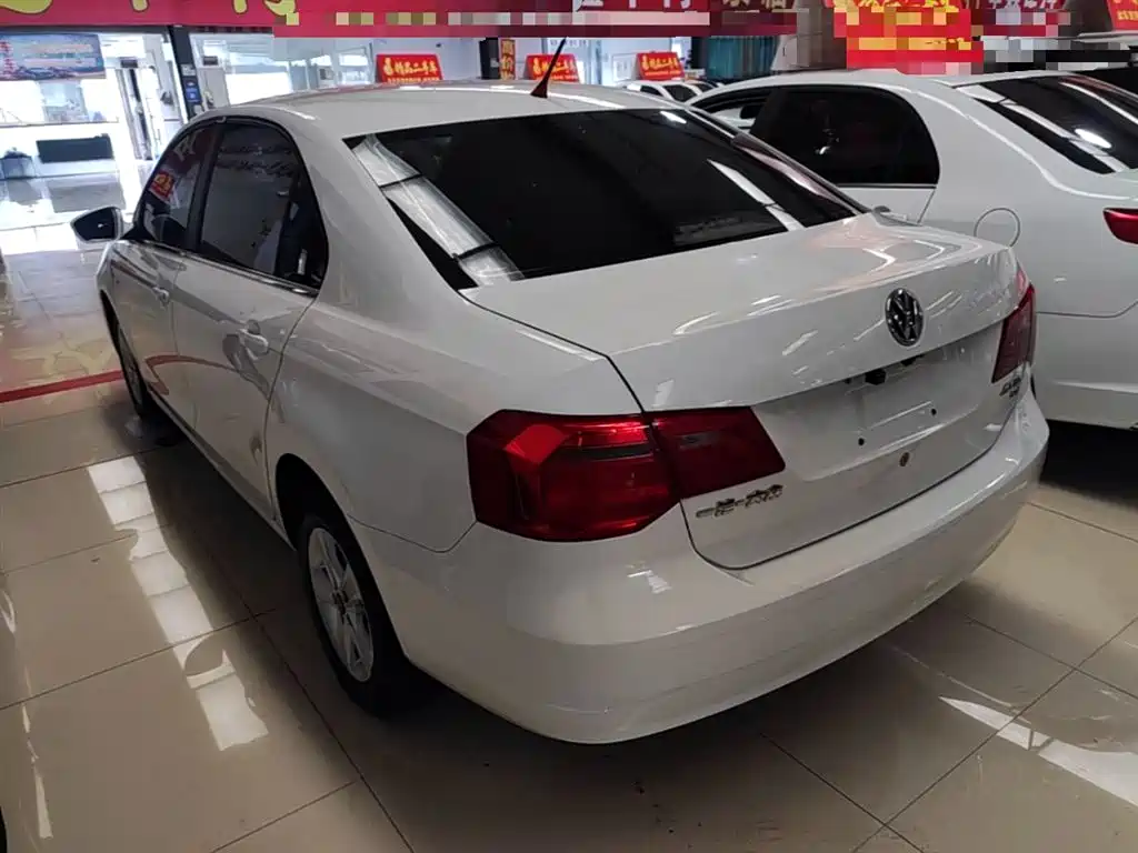 Jetta 1.6 L Manual Fashion