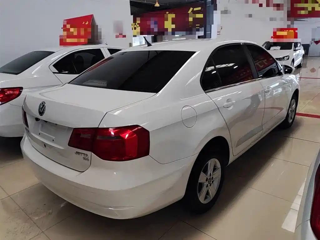 Jetta 1.6 L Manual Fashion