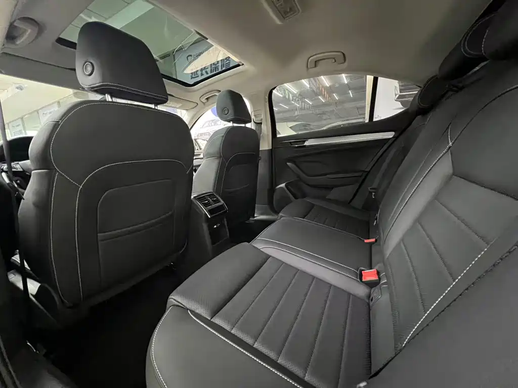 Superb TSI280 DSG Premium
