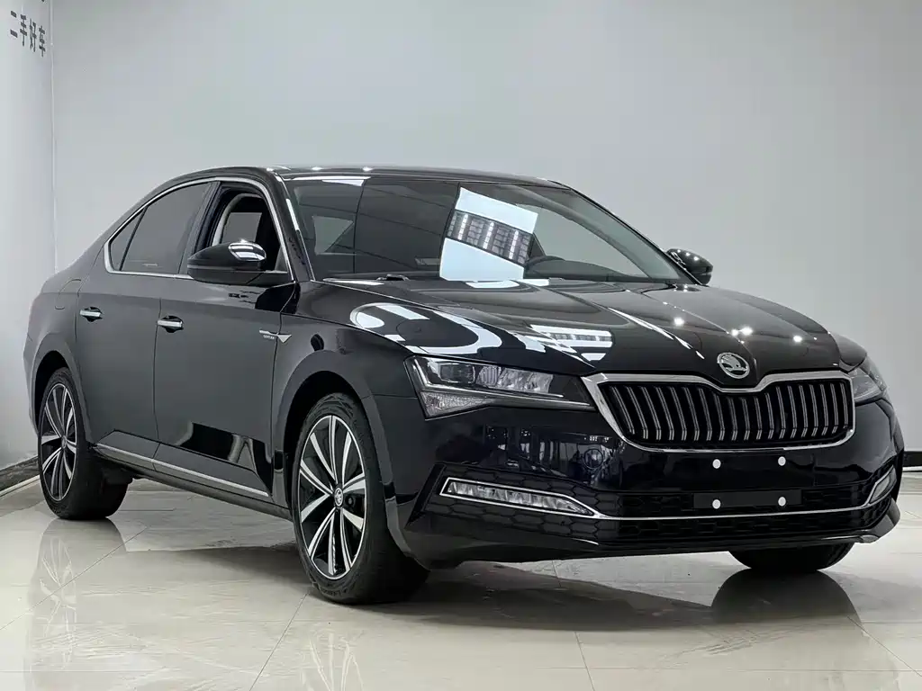 Superb TSI280 DSG Premium