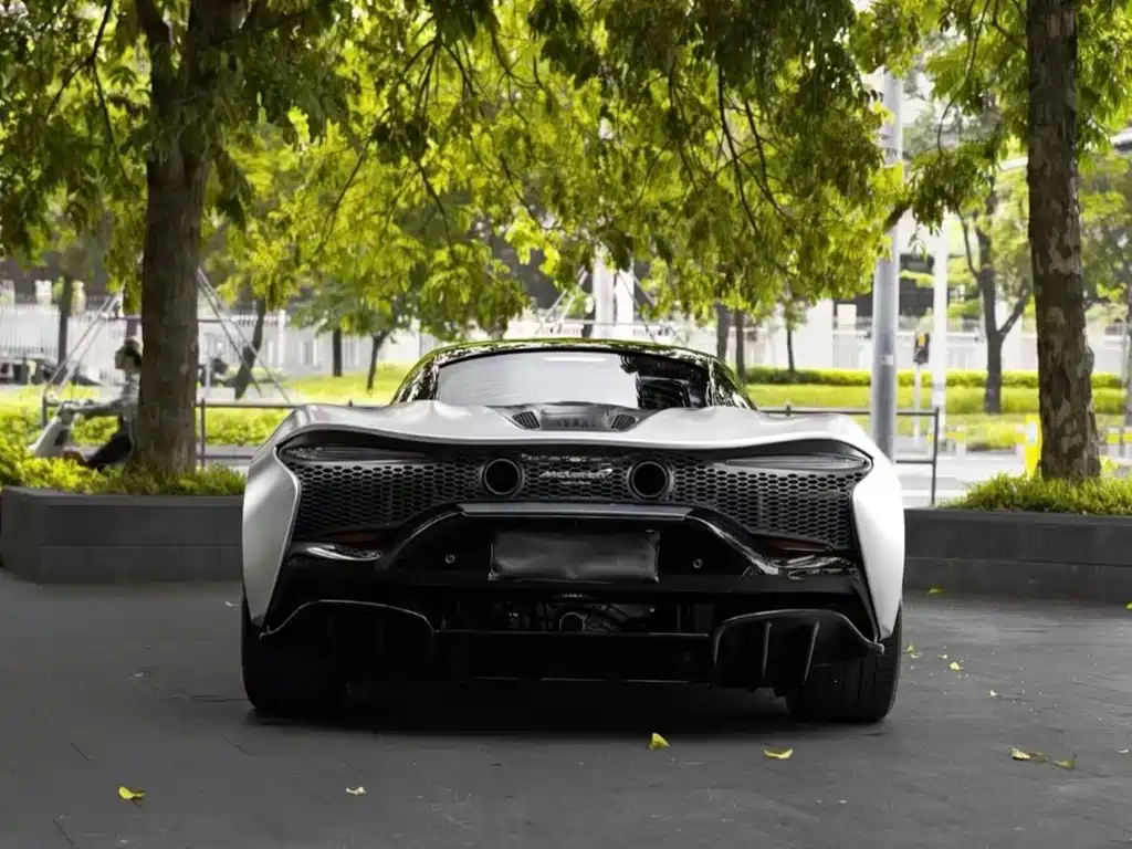 Artura 3.0 T Hybrid Standard