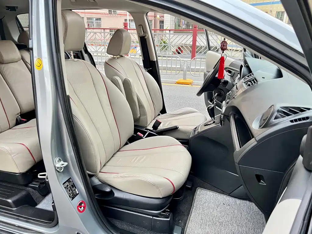 Mazda 5 2.0 L Auto Luxury