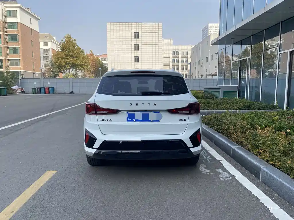 Jetta VS5 280 TSI Auto Progressive