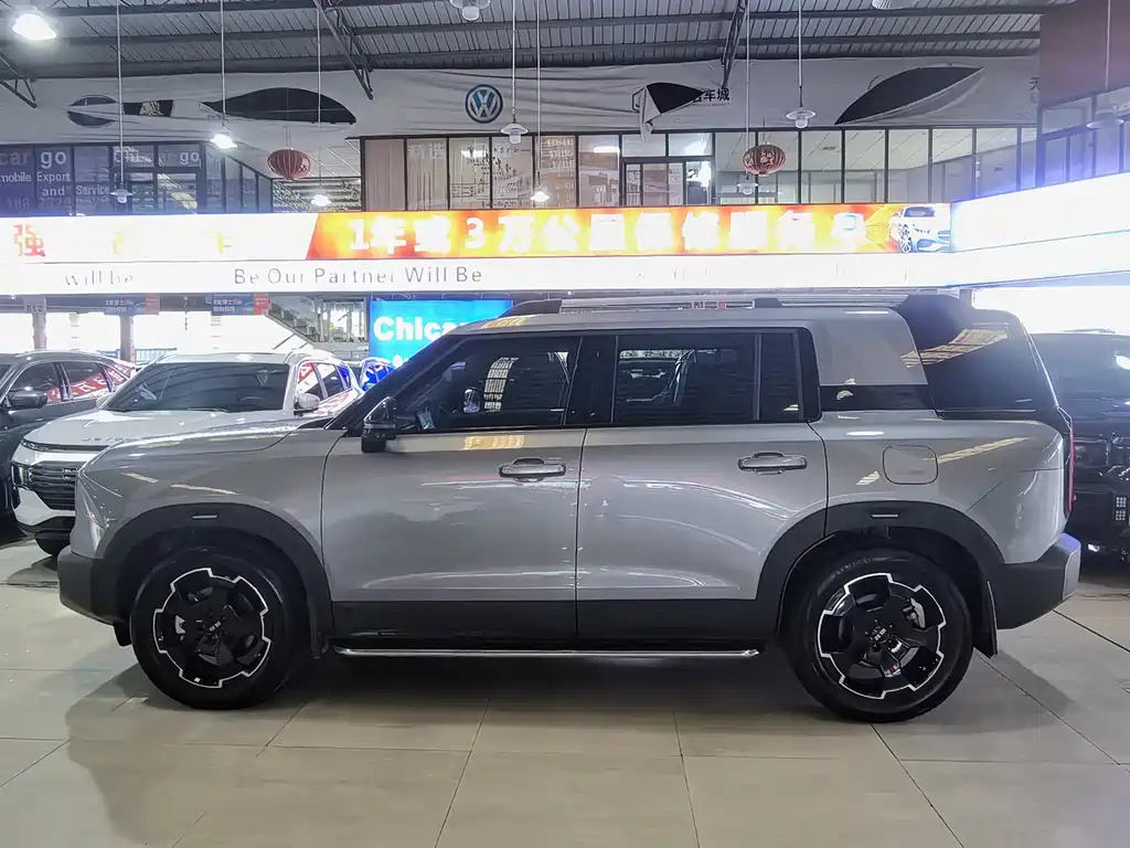 BAIC BJ30 1.5 T Magic Core Electric Drive Advanced