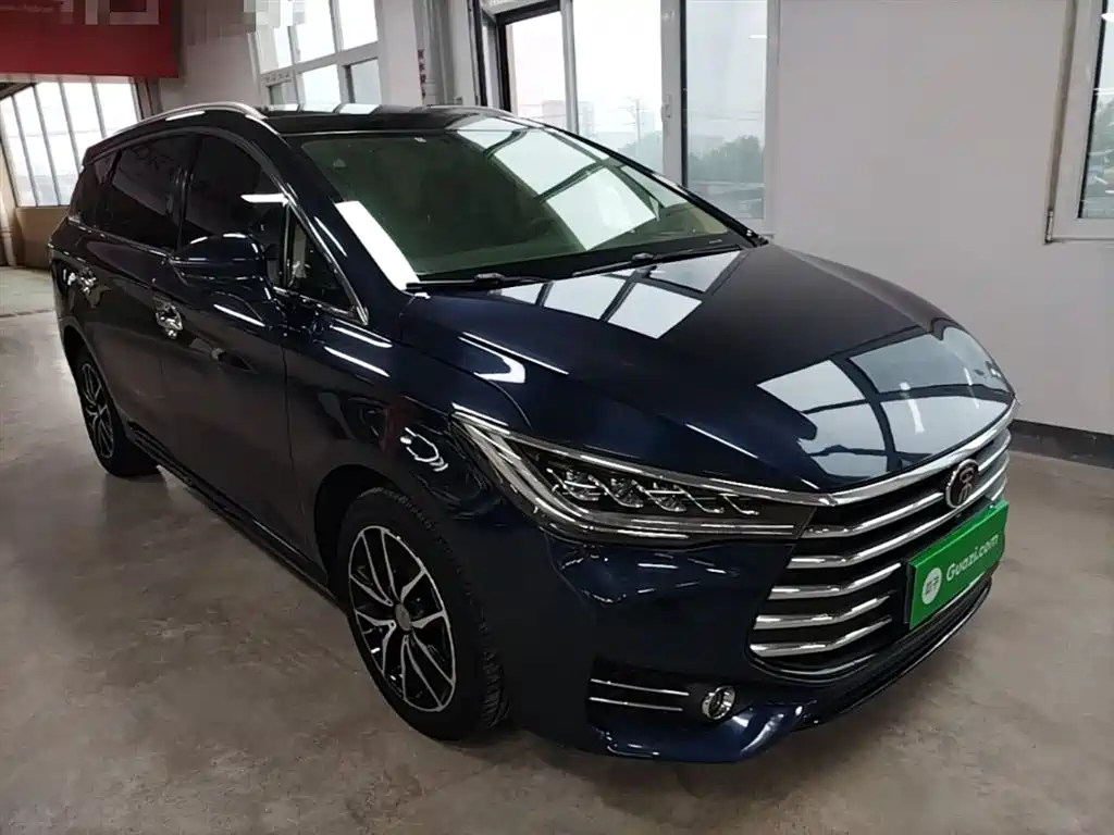 Song MAX 1.5 T Auto Connected Elite 6-seat
