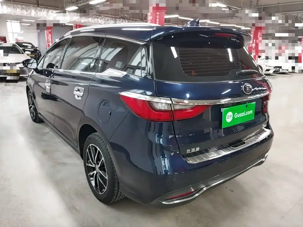 Song MAX 1.5 T Auto Connected Elite 6-seat