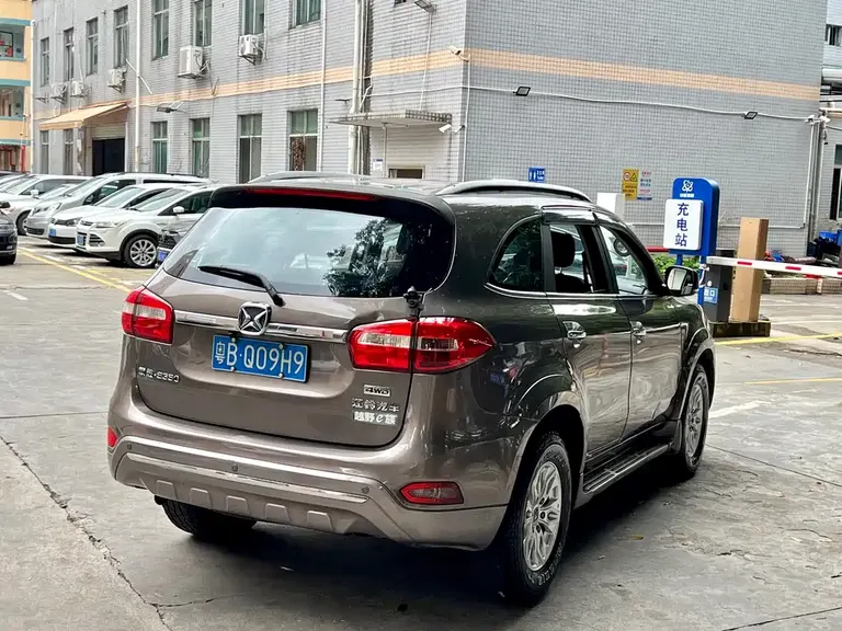 JMC Yusheng S350 2.4 T Auto 4 WD Diesel Super Luxury 5-seat