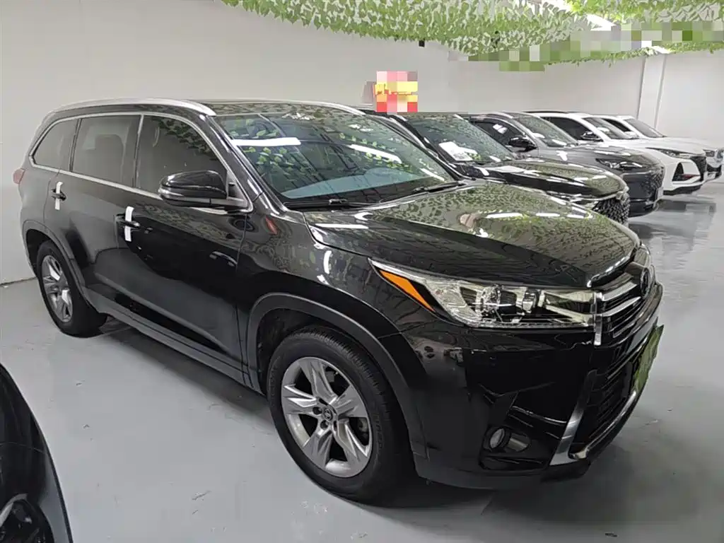 Highlander 2.0 T 4 WD Distinguished 7-seat CN-VI