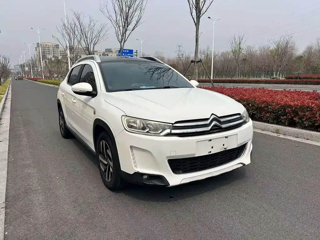 Citroën C3-XR 1.6 L Manual Pioneer