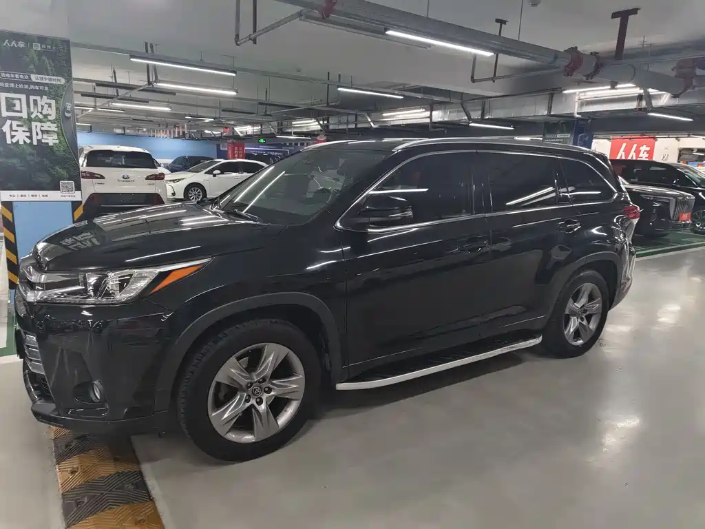 Highlander 2.0 T 4 WD Supreme 7-seat CN-VI