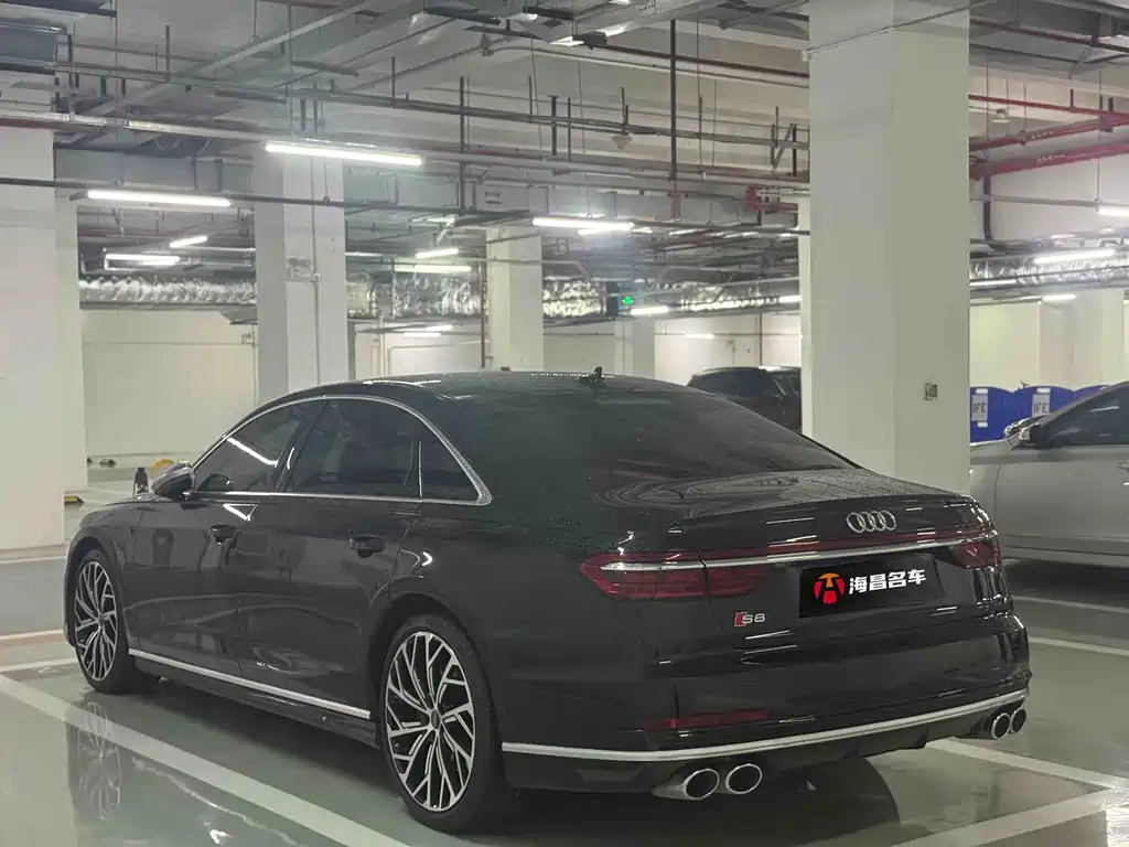 Audi S8 S8 L 4.0 TFSI quattro